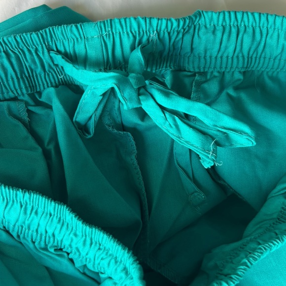 NEW Bundle of 2: Carol’s Scrub Pants - Picture 4 of 5